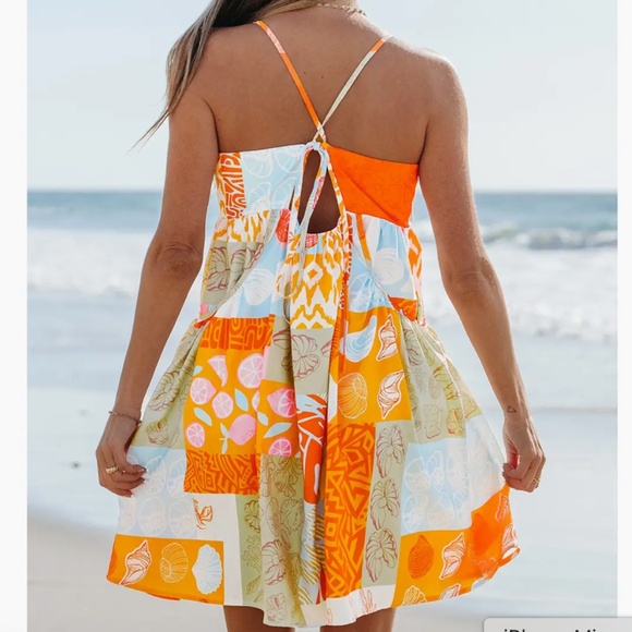 Seashell Patchwork Print Self-Tie Flowy Sundress - Picture 2 of 2